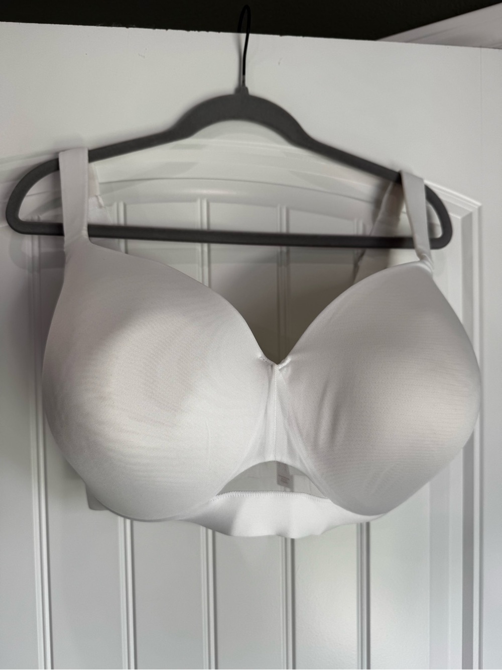 Cacique 36J White Full Coverage Underwire Bra Smooth Molded Cups
